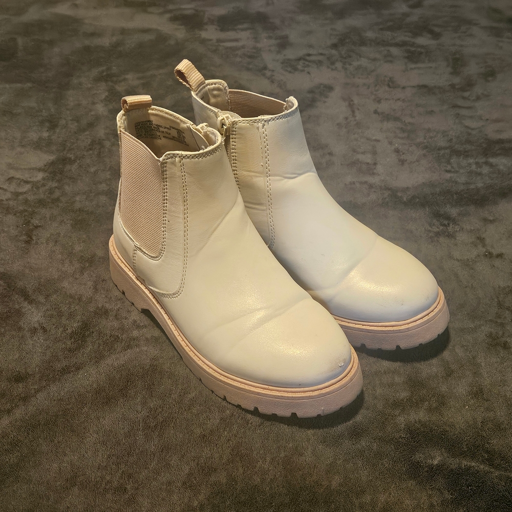 Wonder Nation Cream Kids Boots